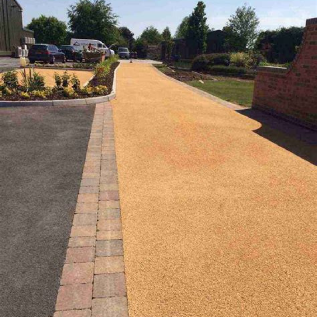 Resin Bound Driveway with Defined Borders
